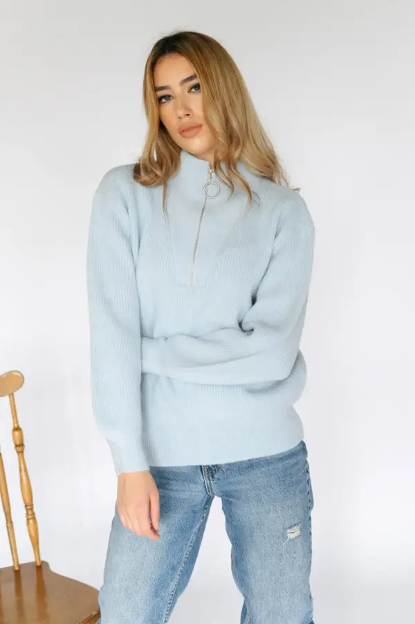 SIMPLY HAPPY Sweater With Zipper To Neckline