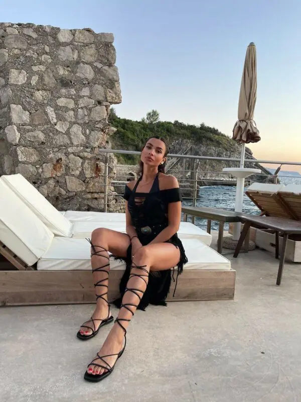 HEY VACAY Φόρεμα - Καφτάνι Με Κρόσσια - Image 5