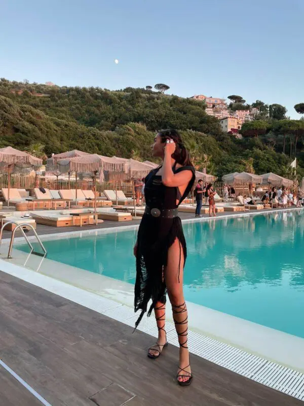 HEY VACAY Φόρεμα - Καφτάνι Με Κρόσσια - Image 2