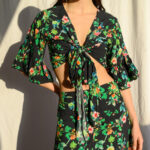 TROPICAL MOOD Reyon Top With Sleeves