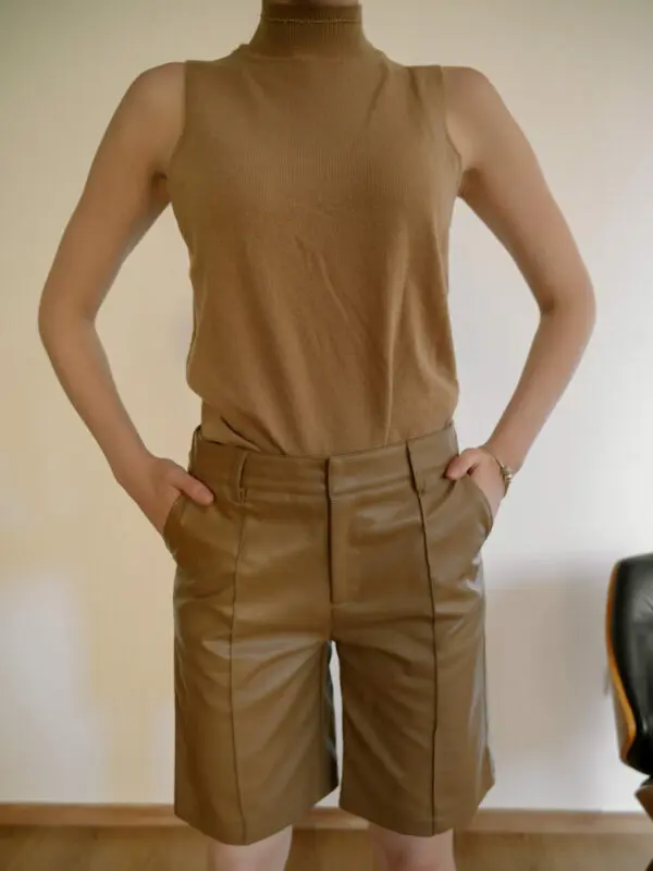 DORIAN Eco Leather Σορτς Με Φερμουάρ -Καφέ - Image 4