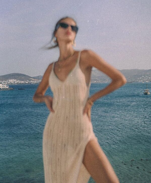 ELEVATED LOOK Maxi Πλεκτό Φόρεμα Με Τιράντες Και Σκίσιμο Στο Πλάι - Image 10
