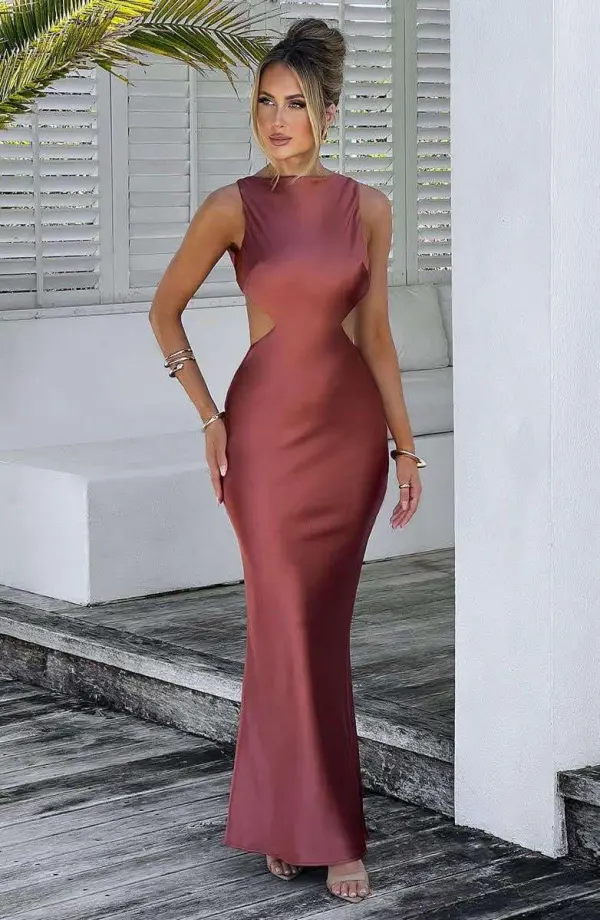MAIN VIBE Maxi Σατέν Φόρεμα Με Ανοιχτή Πλάτη