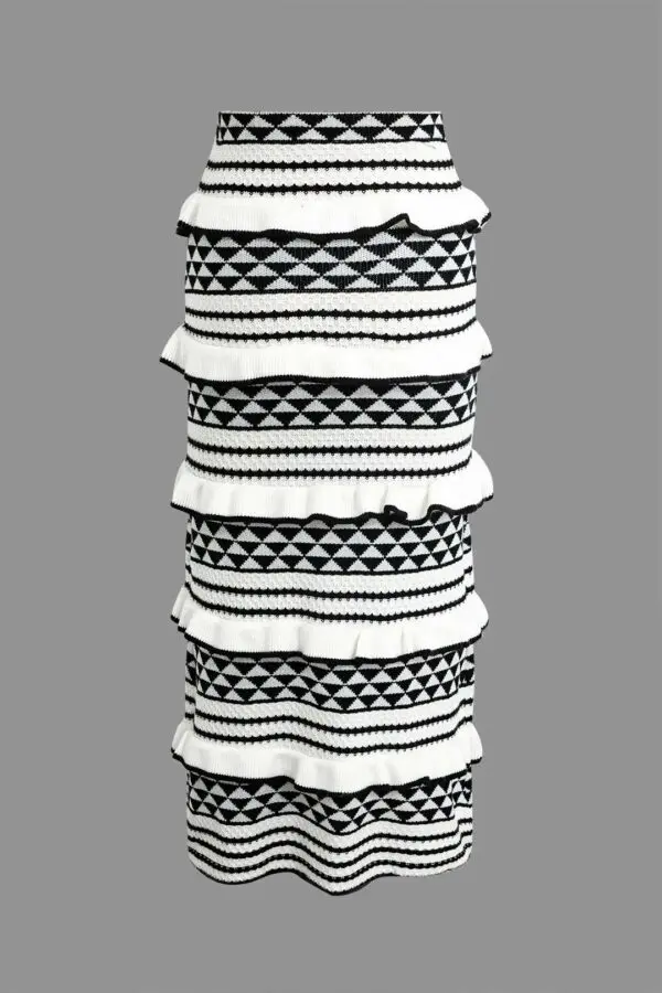 Black and White Crochet Top And Skirt Set With Ruffles - Image 8