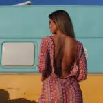 Πολύχρωμο Πλεκτό Mini Μακρυμάνικο Φόρεμα Με Ανοιχτή Πλάτη-Φούξια - Image 3