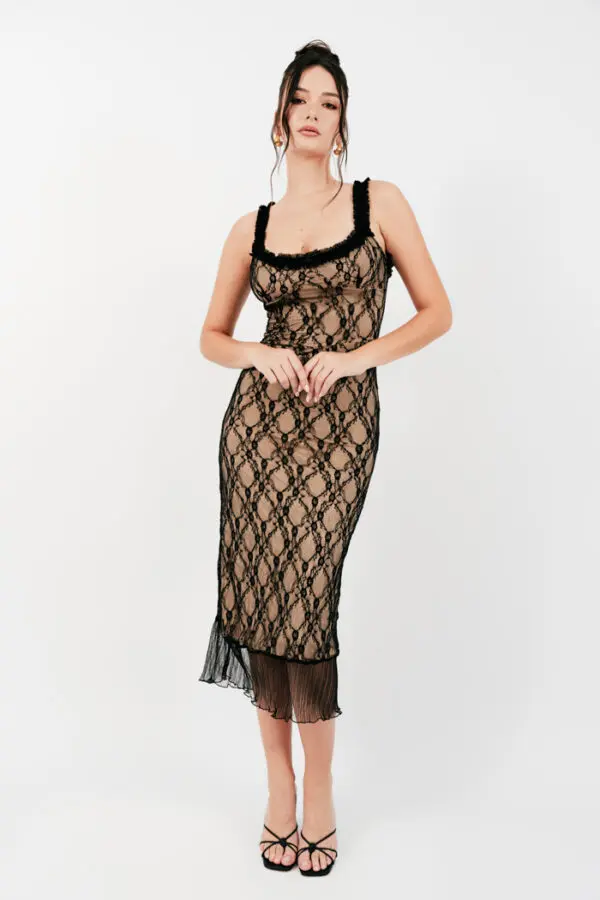 Maxi Sleeveless Dress With Lace And Inner Lining