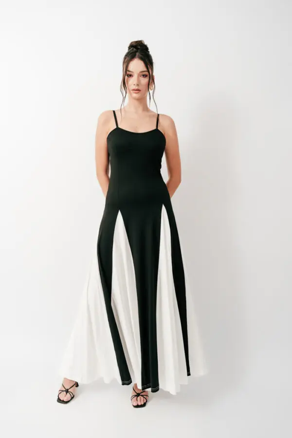 HERE SHE IS Maxi Φόρεμα Με Τιράντες Και Λεπτομέρεια Άνοιγμα Στο Τελείωμα - Image 2