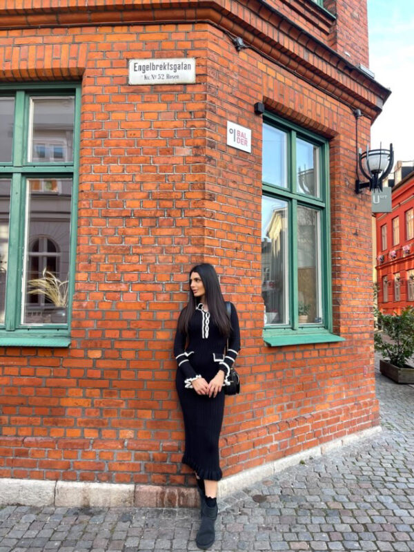 5695A71B-16FC-4BA3-917D-7461F2F6EEFC