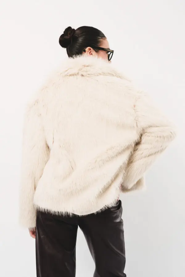 Μακρυμάνικη Oversized Eco Γούνα Με Γιακά - Image 6