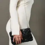 Δερματίνη Τσάντα Clutch Με Πλεκτό Σχέδιο -Μαύρο - Image 2
