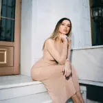 NIGHT FEVER Maxi Μακρυμάνικο Διαφανές Φόρεμα Διακοσμημένο Με Στρασάκια Και Καθρεφτάκια-Μπεζ - Image 6