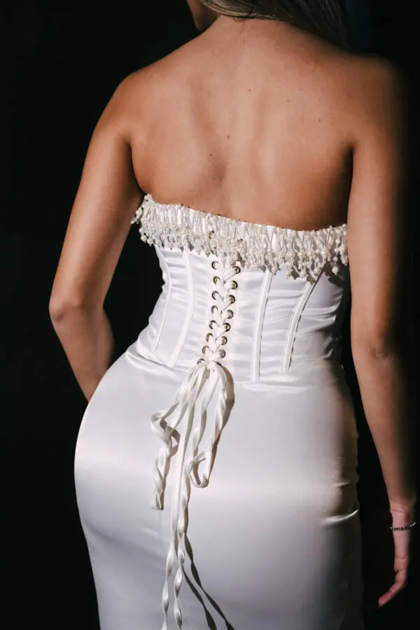 Midi Strapless Dress With Satin Texture Decorated With Pearls And Beads - Image 4