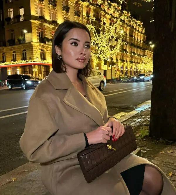Δερματίνη Τσάντα Clutch Με Πλεκτό Σχέδιο Και Χρυσό Κούμπωμα Κόμπος -Καφέ - Image 2