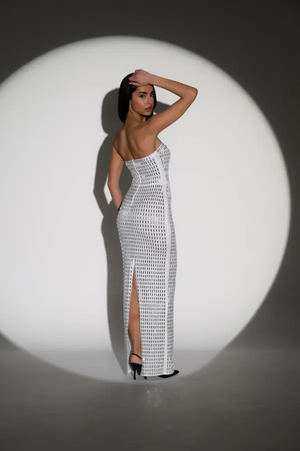 Maxi Strapless Dress Decorated With Rhinestones And Mirrors -White - Image 5