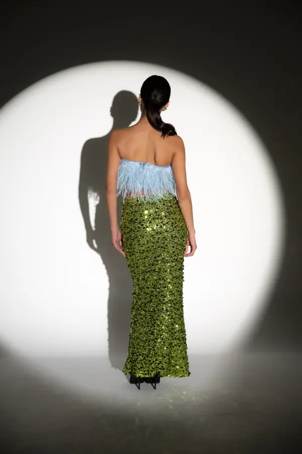 FEATHER TOUCH Strapless Top Decorated With Feathers - Light Blue - Image 5
