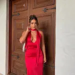 Maxi Φόρεμα Με Ανοιχτή Πλάτη, Δέσιμο Στο Λαιμό Και Σατέν Όψη -Κόκκινο