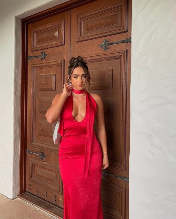 Maxi Dress With Open Back, Neck Tie And Satin Look -Red