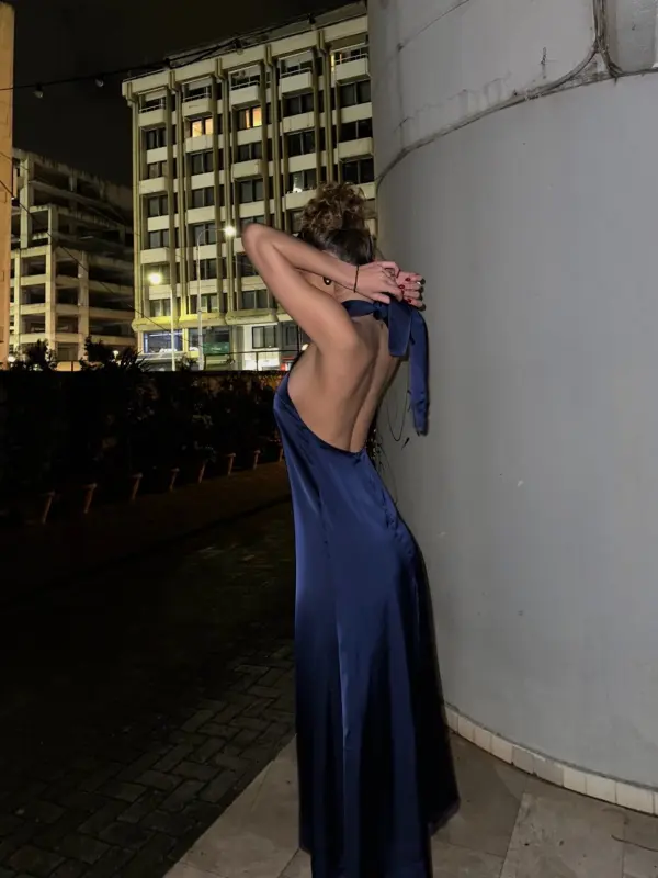 Midi Dress Tied At The Neck With Open Back -Blue - Image 5