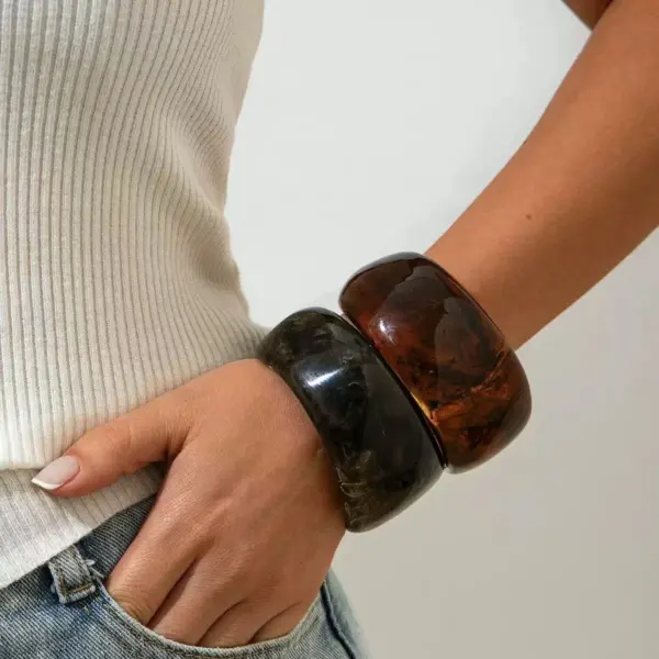 Μεγάλο Στρόγγυλο Κοκάλινο Bangle Βραχιόλι