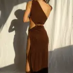 Maxi Φόρεμα Με Έναν Ώμο,Ανοίγματα Και Μεταλλική Λεπτομέρεια Στο Πλάι - Image 6