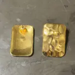 Rectangular Earrings With Embossed Circles - Image 3