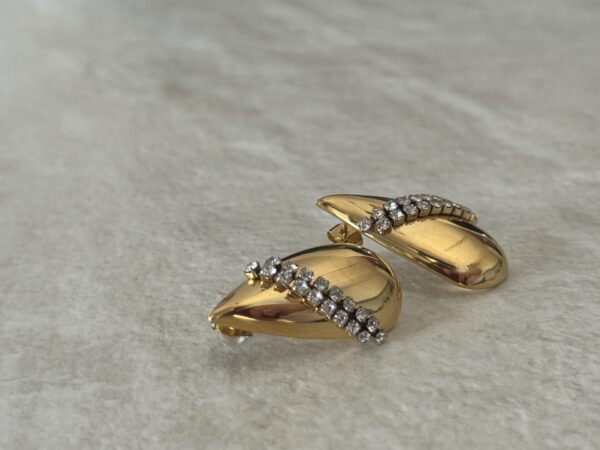 Teardrop-Shaped Steel Earrings With Rhinestones - Image 2
