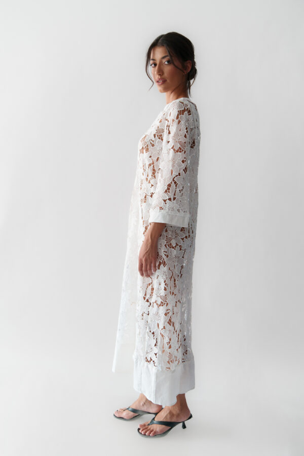 Maxi Perforated Kippur Dress With V-Neck - Image 3