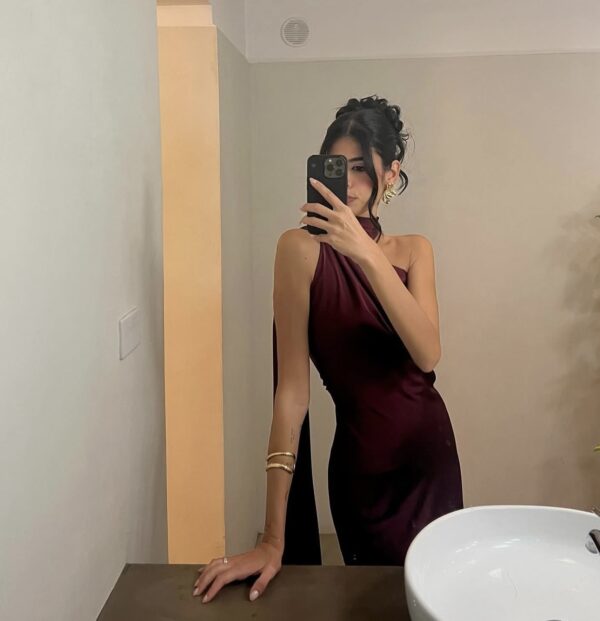 Maxi Satin Dress Tied At The Neck With Laces And Scarf - Burgundy - Image 4