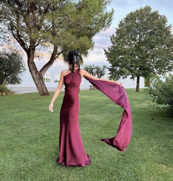 Maxi Satin Dress Tied At The Neck With Laces And Scarf - Burgundy - Image 2